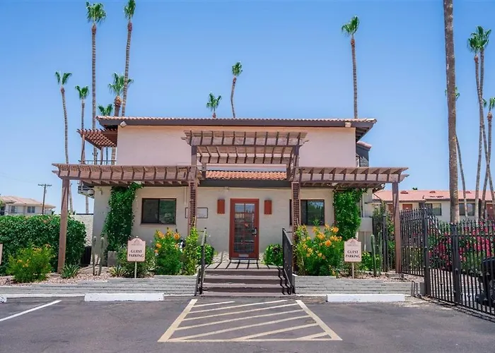 146 Fully Furnished 1br Suite-pet Friendly Apartment