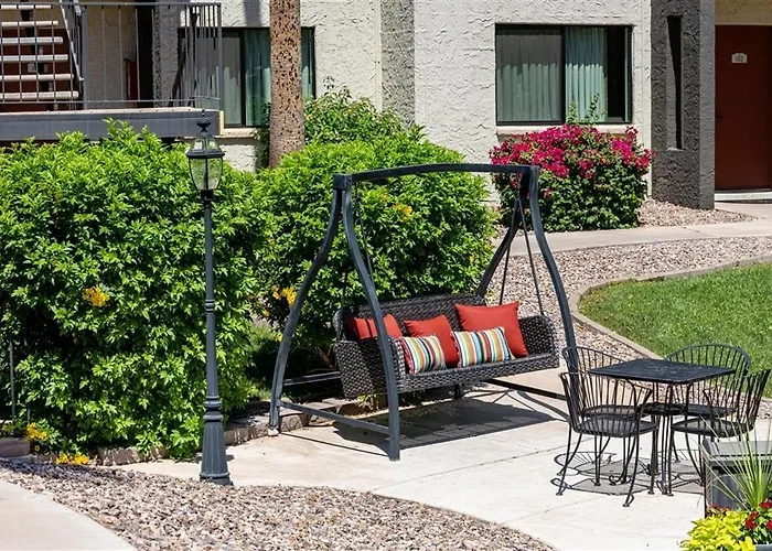 146 Fully Furnished 1br Suite-pet Friendly *